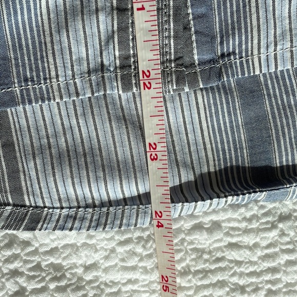 TOMMY HILFIGER Blue Gray White Stripe Shirt, Baby Doll Back Tab, Button Down - Picture 12 of 13